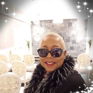 Meet your Posher, Valarie